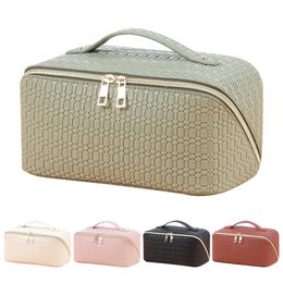 Cosmetic Bags Cases Daily Luggage Hrs Makeup Bag Large Capacity Special Pu Fur Weaving Embossed Travel Portable 230704