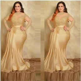 2022 Gold Sexy Plus Size Formal Evening Dresses Elegant with Long Sleeves Gold Lace High Neck Sheath Special Occasion Dress Mother253I