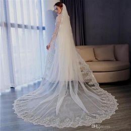 Berta 2020 Wedding Veils Ivory White Cathedral Length Designer Long Bridal Veils Lace Edge Wedding Accessories With Combs3032