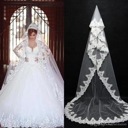 Vintage White Ivory One Layer Wedding Veil Lace Edged Chapel Length Romantic Bridal Veils with Comb Cheap Ready to ship CPA091296W