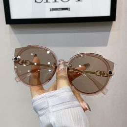 2022 Summer Sunglasses Personality Fashion Small Female Elegant Street Shooting Tide Bungee Beach Sunglasses Women UV400