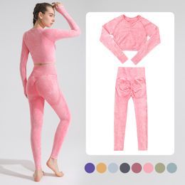 Women's Tracksuits 2 Pcs Seamless Yoga Suit Women's Top Sportswear High Waist Leggings Workout Gym Wear Short Tracksuit Workout Clothes for Women 230721