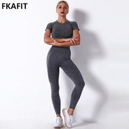 Women's Tracksuits Gym Set Women Fitness Yoga Set Seamless Solid Short Sleeve Crop Top High Waisted Leggings Sportswear Woman 2Pcs Set Gym Clothing 230721