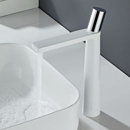 White Basin Faucet Brass Bathroom Faucet Mixer Tap Black Wash basin Faucet Single Handle Hot and Cold Lavotory Faucet