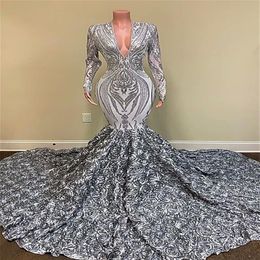 Modest Silver Grey Long Sleeve Prom Dresses Sexy Plunging V Neck Mermaid Flora Lace Evening Gowns African Girls Graduation Party W215U