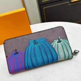 Designer Fashion Men's and Women's wallets Multi-layer cowhide Pumpkin Handheld Mobile Phone Bag Flower Ism Light Luxury Cowhide wallet Leather card bag