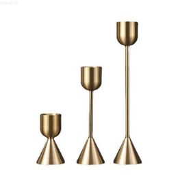 Decorative Objects Figurines 3Pcs/Set Vintage Golden Metal Pillar Candle Holders Candlestick Wedding Decoration Stand Home Decor Candelabra L230724