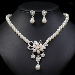 Necklace Earrings Set Fashion Simple And Versatile Pearl Flower Two-piece Banquet Dress Bride's Headdress