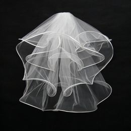 Perfect White Layers Short Bridal Veils With Ribbon Edge Big wave Puffy Tulle Cheap Wedding Veil Wedding Accessory I278V