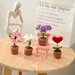 Fiori decorativi Tulipano Fiore all'uncinetto Girasole in vaso Bouquet intrecciato Mini Girasol Pianta Car Desk Decor Wedding Home