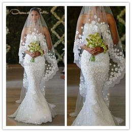 2019 New elegant mermaid Oscar del la Renta Spring Bridal Strapless lace floor length Mermaid Wedding dresses Custom Made Bridal G214S