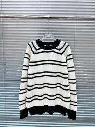 725 2023 Autumn Runway Pullover Brand SAme Style Pullover Sweater Black Long Sleeve Crew Neck Fashion Clothes High Quality Womens Qian688