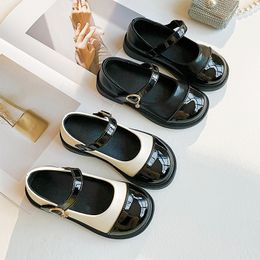 Flat shoes Children Leather Shoes Fashion Patent Leather Girl's Flat Shoes Black White Vintage School 2337 Toddler Kids Princess Shoes 230721