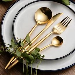 Dinnerware Sets Luxury Golden Cutlery Wedding Restaurants El 18/8 Stainless Steel 304 Gold Matte Spoon