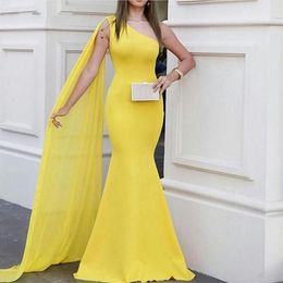 2022 Yellow One Shoulder Mermaid Prom Dresses Simple Women Long Formal Evening Party Gowns vestidos de fiesta Plus Size Special Oc254U