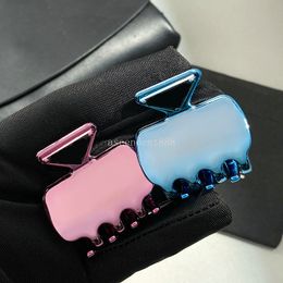 Designer Triangle Alloy Hair Clip Barrettes Women Girls Brand Letter Alloy Hair Claw headwear Fashion Shark Hairpin Hair Clips