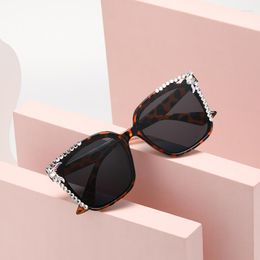 Sunglasses Mosengkw Fashion Trendy Oversized Women Vintage Diamond Square Eyewear