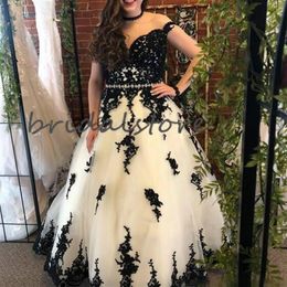 Black With White Gothic Wedding Dresses Victorian Country Wedding Dress Off The Shoulder Halloween Bohemian Bridal Gowns Illusion 277t