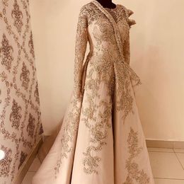 Aso Ebi 2020 Arabic Muslim Lace Beaded Evening Dresses Long Sleeves Prom Dresses Sexy Gold Formal Party Second Reception Gowns ZJ3235Y