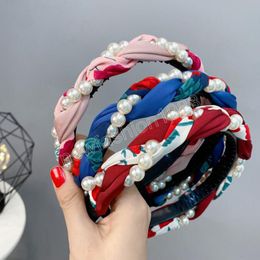 New Fashion Women Headband Color Matching Pearl Flower Hairband With Toothed Twist Braid Headwear Adult Hair Accessories