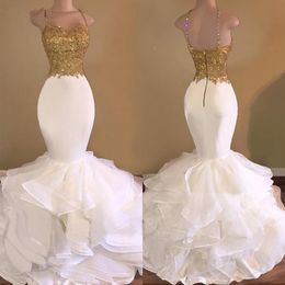 Neue weiße Prom -Kleider Meerjungfrau Spaghetti Straps Spitze Perlen Rückenless Party Maxys Langes Promkleid Abendkleider Robe de Soiree246g