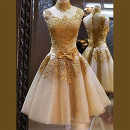 2018 Elegant Homecoming Dresses For Teens High Neck Sheer Neck With Gold Applique Short Prom Dresses Tiered With Bow Sash Cocktail223S