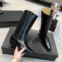 Top Design Winter Boots 2023 Channel Fashion Women Vintage Decorative Leather Cotton Cloth Wool Warm Keeping High Heel Thick Sole Snow Flat Socks Shoes 02-07