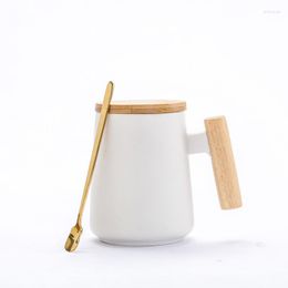 Mugs Nordic Design Simple White Black Ceramic Coffee Mug With Wooden Handle 480ml Water Cup For Business Gift Modern Style