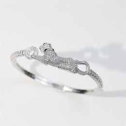 exquisite Full Diamond Personality domineering Women's Bracelet Seiko Luxurious Dance Bracelet Giving gifts Leopard anima229b