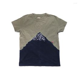 Men's T Shirts 23SS KAPITAL Summer Style Batik Washing Retro Men And Women Little Man Climbing Snow Mountain Printed Embroidered T-shirt