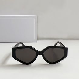 40229 Geometric Shape Sunglasses Black Dark Grey Lens for Women Summer Shades Sunnies UV protection Eyewear with Box