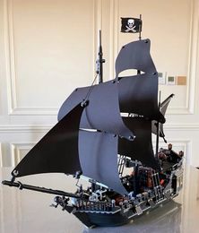 Action Toy Figures 16006 The Black Pearl Model 6002 Building Blocks Bricks Boat Vessels Movie Kids 4184 Birthday Gift 80034 230724