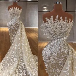 2022 Luxurious Middle East Mermaid Wedding Gowns Sparkly Crystals Lace Strapless Dubai Arabic Bridal Dressses Pearls Beaded Brides267R