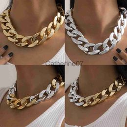 Pendant Necklaces Simple Exaggerated Necklace Lady 4 Color Hip Hop Distorted Thick CCB Chain Creative Necklaces Fashion Glamour Girl Jewelry Gift J230725