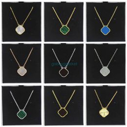 Luxury Necklaces 15mm Fashion Classic Leaf Clover Luxurys Stainless Steel Plated 18k for Girl Valentine's Mother's Day Engagement Jewelry-gift 802R