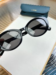 High Quality Kristen R Designer Sunglasses Black Sunglasses Gafas De Sol Favourite Men Famous Fashion Luxury Eyeglass Retro Brand Sunglasses Women with Case
