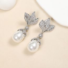 2023 New Fashion Micro Inlaid Zircon Flower Pearl Earrings Women Fashion Luxury Brand Earrings Charm Female Classic Earrings Wedding Party Luxury Jewelry Gifts