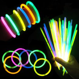 LED Light Sticks 100Pcslot Multi Colour Glow Stick Bracelets for Party Dance Christmas Decoration Accessory Kids Gifts Toys 230724