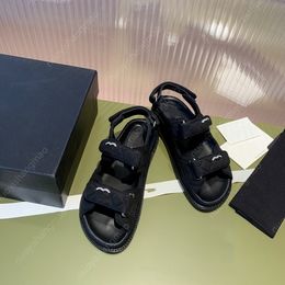 Designer-Slides, Bonbonfarben, flache Schuhe, flacher Boden, Komfort, Strandsandalen, hochwertige Rindsleder-Sandale für Damen, Freizeit, 900