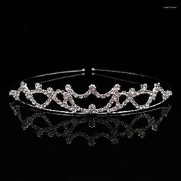 Hair Clips Korean Girl Simple Style Band Headdress Rhinestone Sweet Hairband Outdoor Wild Tiaras Bridal Headpiece