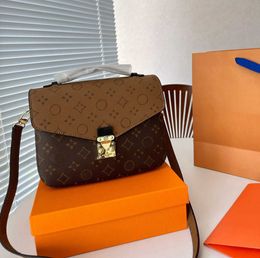 Trend luxury designer Messenger bag Ladies handbag Oxidised leather Shoulder Handbag Wallet French minority