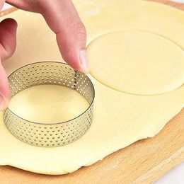 Baking Moulds Cake Ring Moulds 12Pcs Stainless Steel Porous Tart Perforated Pie Mould Mousse With Holes 7Cm