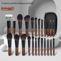 Makeup Tools Portable 12 Piece Mini Wool Cosmetic Brush Set Short S Eye Shadow Concealer Travel Package pinceaux de maquillage 230725