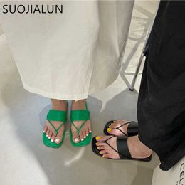 Slippers SUOJIALUN 2021 New Brand Women Slipper Flat Heel Casual Outdoor Beach Sandal Shoes Ladies Narrow Band Slides Slip On Flip Flops L230725