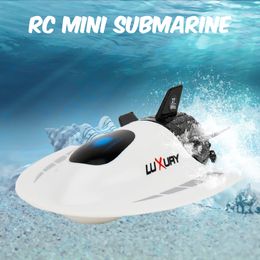 Electric/RC Boats 2.4G Mini RC Submarine Toy 3314 Waterproof Radio Speedboat Model Portable Remote Control Simulation Boat Gifts Toys For boy 230724