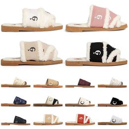 Famosi sandali firmati Pantofole in pelliccia soffice Donna Taglia grande 9 9.5 10 Ciabatte piatte Nero Bianco Beige Rosa Inverno Interno Pantofola da casa Femme Fuzzy Furry Coach Slides Scarpe