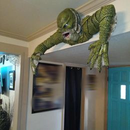 Decorative Objects Figurines Creature from the Black Lagoon Grave Figure Model Living Room Outdoors Decor Lizard Man For 2023 Funny Halloween Gifts 230724