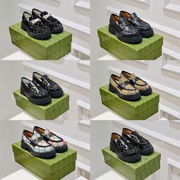 Designer Women Embroidery Loafers Dress Shoes Grooved Sole Real Leather Slip-on Shoe