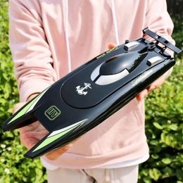 Electric/RC Boats Children's Remote Control Speedboat High-speed Remote Control Boat Water Electric 2.4g Frequency Charging Long Endurance Toys 230724