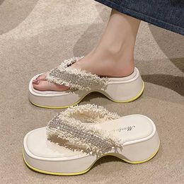 Slippers Crystal Clip Toe Thick Sole Slippers Women Fashion Tassel Design Platform Flip Flops Woman Summer Causal Slip-On Beach Sandals L230725